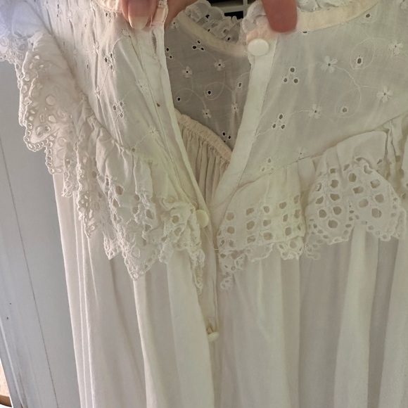 Vintage Cotton White Lace Nightgown - Picture 3 of 8